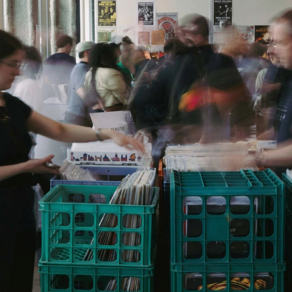 Record Fairs — Why Diggers Still Set an Alarm for Them